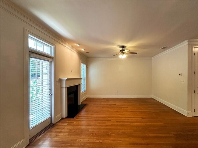 Building Photo - 5132 Meridian Ln