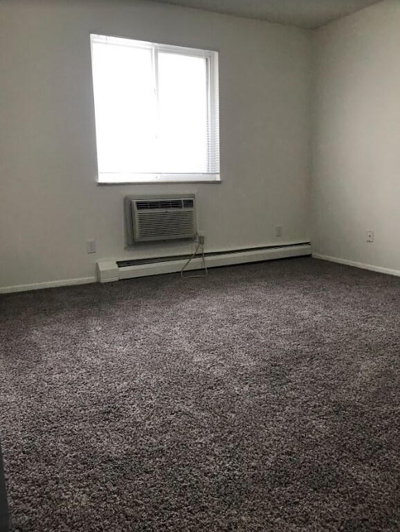 2351 Beechmont Ave 2351 Beechmont Ave Cincinnati OH 45230 Apartment