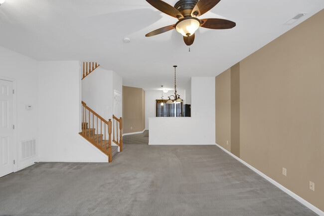 Building Photo - 131 Lady Bug Dr