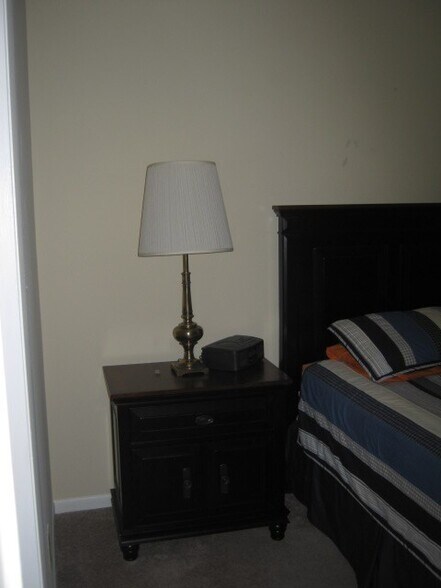 Building Photo - Lakewood Commons