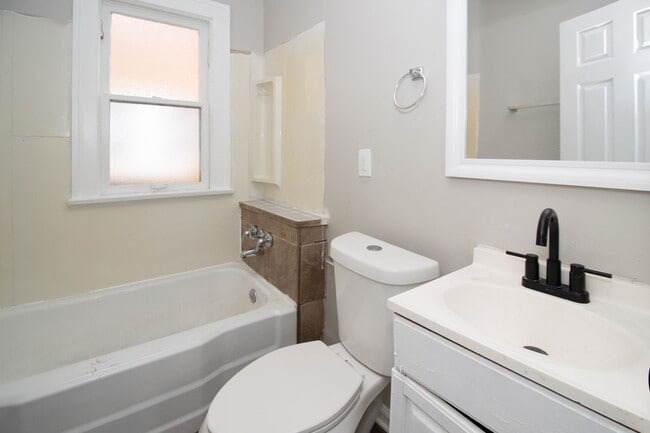 Building Photo - 5153 Cato St