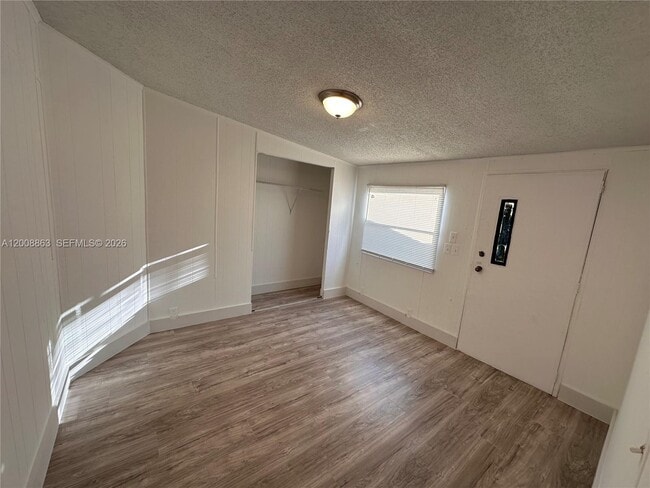 Building Photo - 3028 SW 50th St