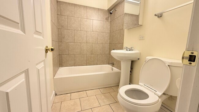 Building Photo - 9036 S Cottage Grove Ave