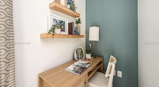 Building Photo - 3010 Skyline Lp