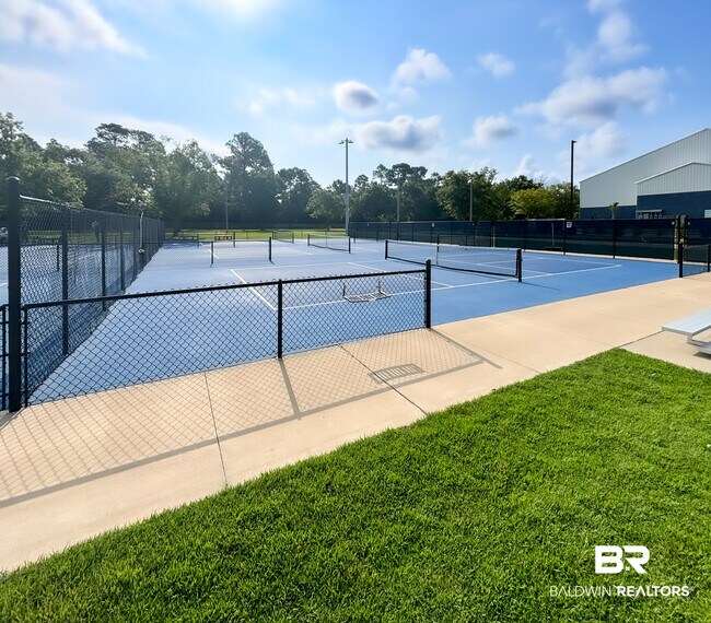Building Photo - 6415 Schoel Ln