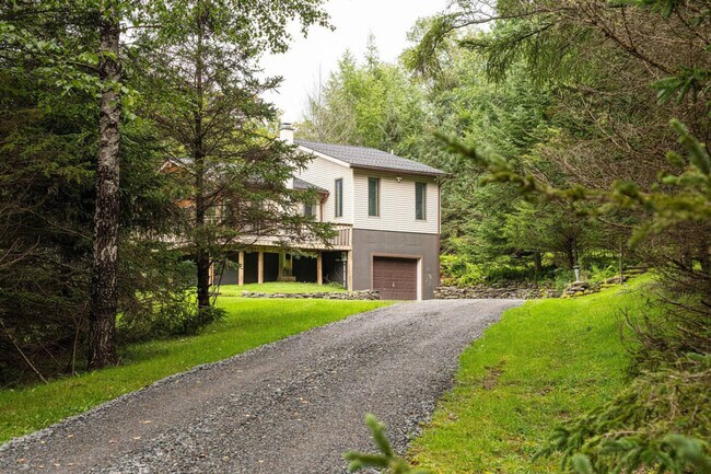 Building Photo - 6 Campbell Estates Rd