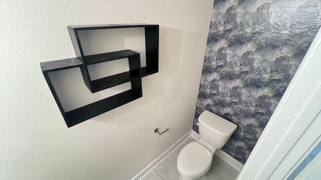 Building Photo - Beautiful Harmony Central Water Front Home AVAILABLE NOW!