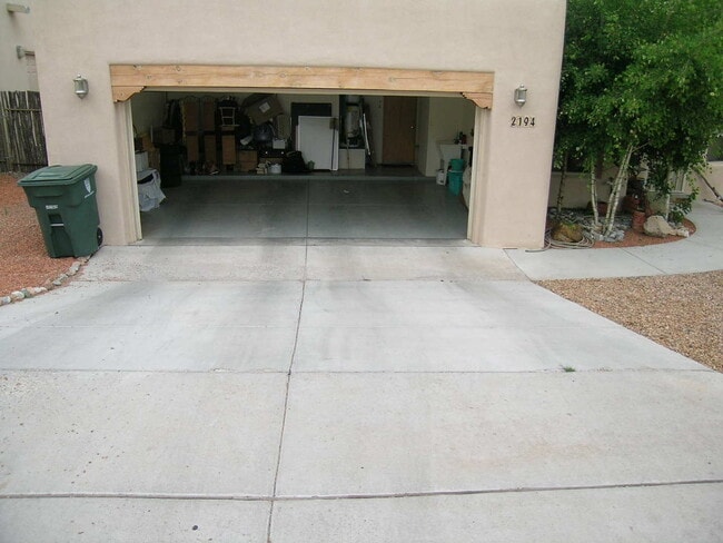 Building Photo - 2194 Manuel Medrano Rd