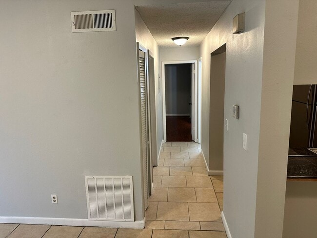 Building Photo - ALHAMBRA COURT CONDO