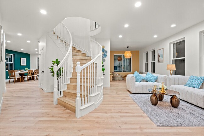 Building Photo - Gated Newport Coast 4BR w/ Pool Access