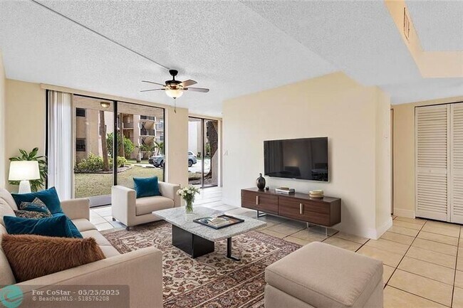 Building Photo - 3550 Blue Lake Dr