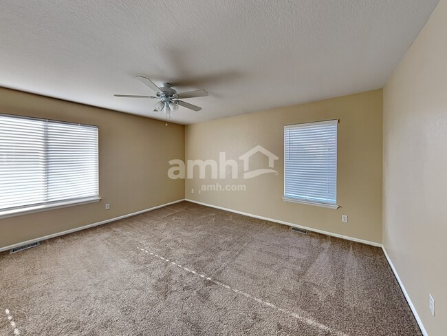 Building Photo - 4892 Waldenwood Dr