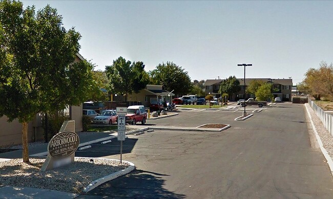 Building Photo - 100 Serpa Pl