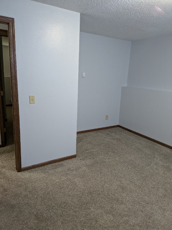 Building Photo - 307 13th Ct
