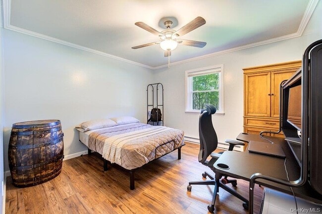 Building Photo - 132 Proctor Rd