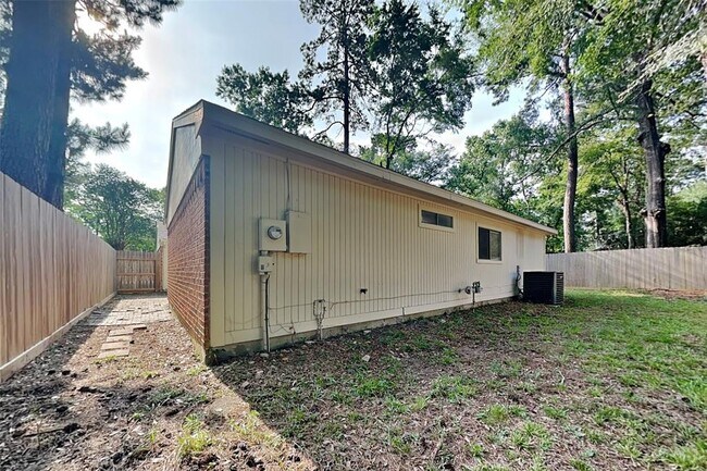 Building Photo - 9 Briervine Ct