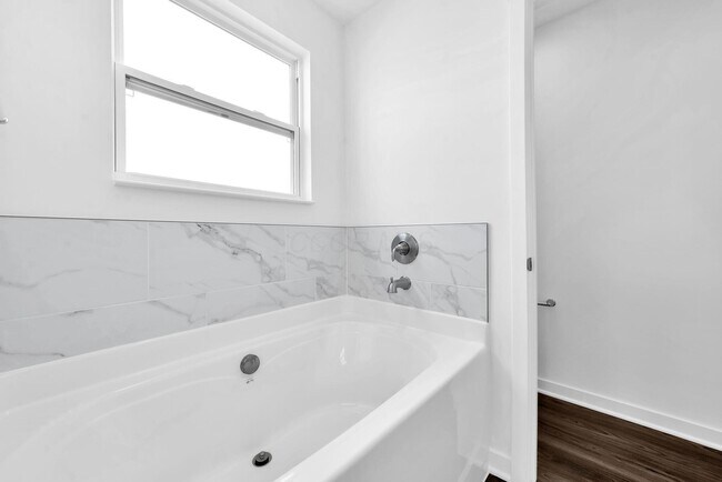 Building Photo - 4347 Pummelo Dr