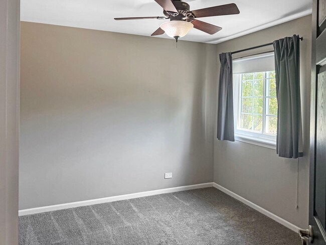 Building Photo - 6412 Fremont Dr