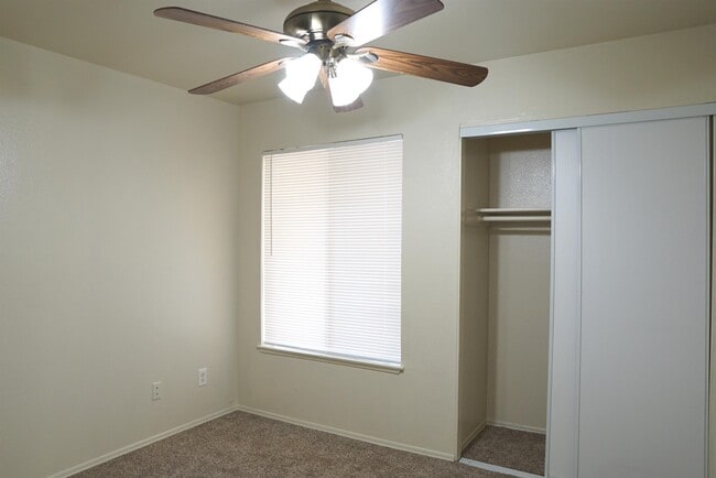 Building Photo - 52601 Avenida Navarro