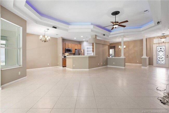 Building Photo - 4633 NW Red Maple Dr