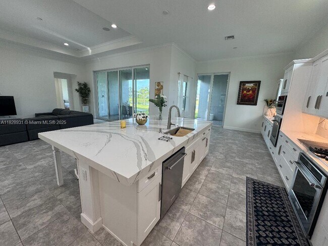 Building Photo - 4691 Estates Cir