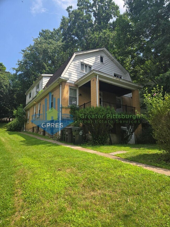 Building Photo - 2-bedroom 1st floor apartment for rent in Oakmont