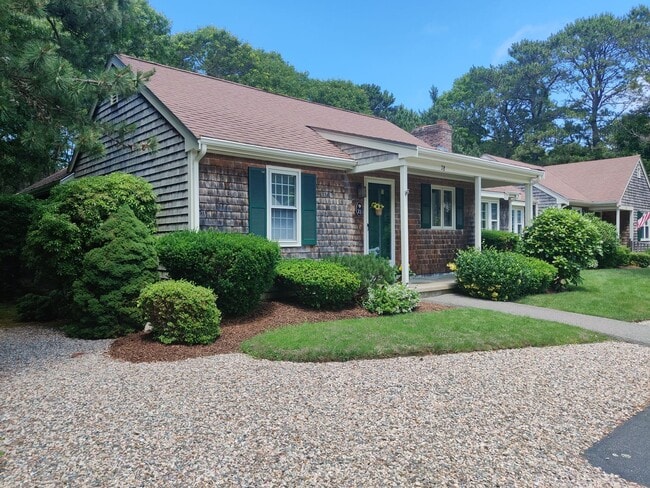 Building Photo - 2 Bedroom, 2 Bedroom Condo Year Round-Yarmouth Port