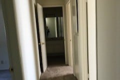 Building Photo - 215 Hudson S Ave