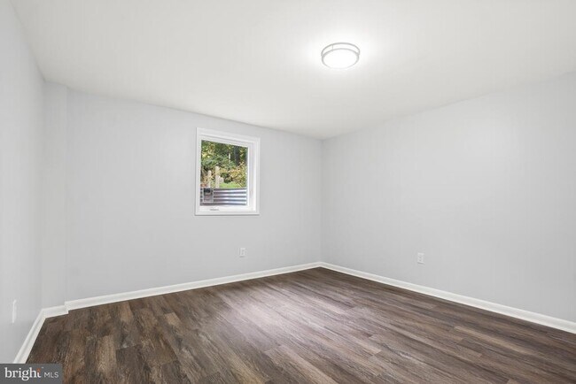 Building Photo - 10705 Lockridge Dr