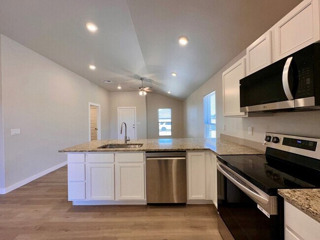 Building Photo - 5817 Settler Ave