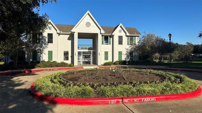 Building Photo - 1226 Foxland Chase St