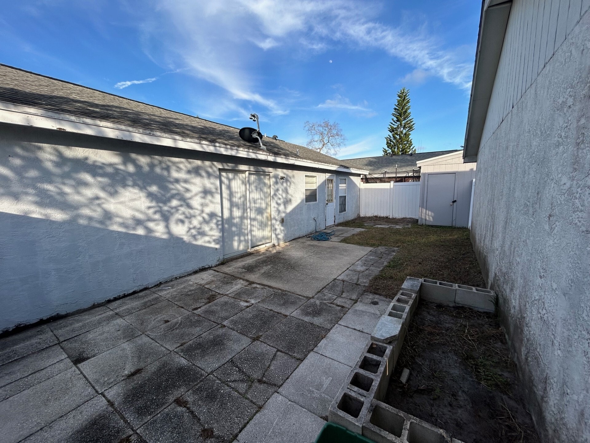 Building Photo - 306 San Gabriel St