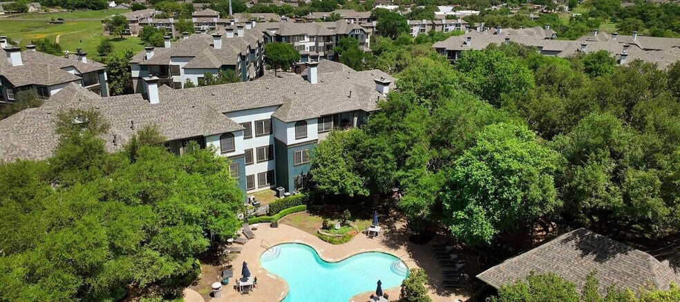 Building Photo - 12100 Metric Blvd