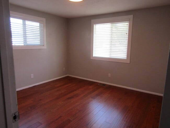 Building Photo - 1205 N Meridian Rd