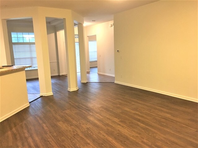 Building Photo - 4622 Glendas Meadow Dr