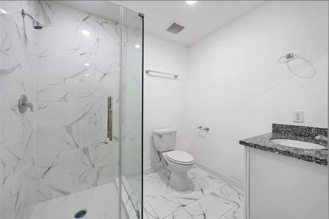 Building Photo - 2310 Wavell St