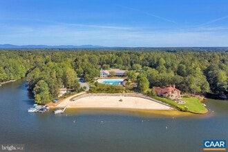 Building Photo - 364 Jefferson Dr