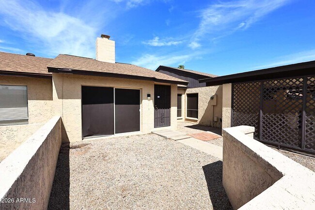 Building Photo - 5138 W Vogel Ave