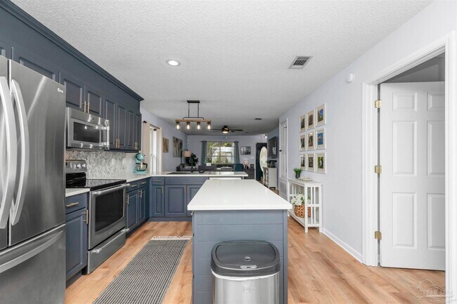 Building Photo - 1512 Galvin Ave