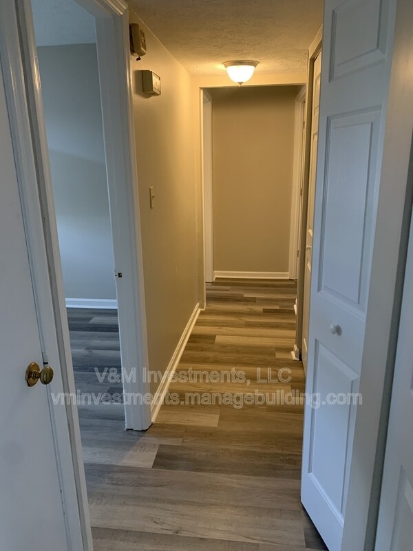 Building Photo - 3837 Wem Dr