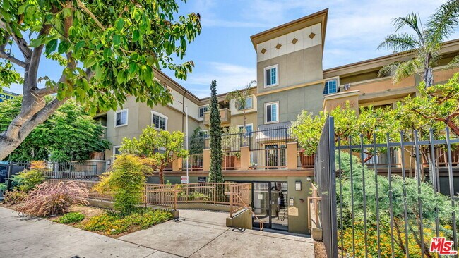 Building Photo - 1408 W Washington Blvd
