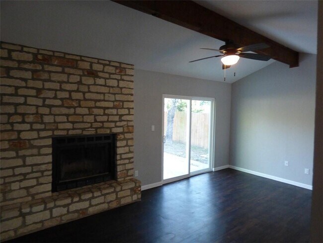 Building Photo - 6107 La Mesa St