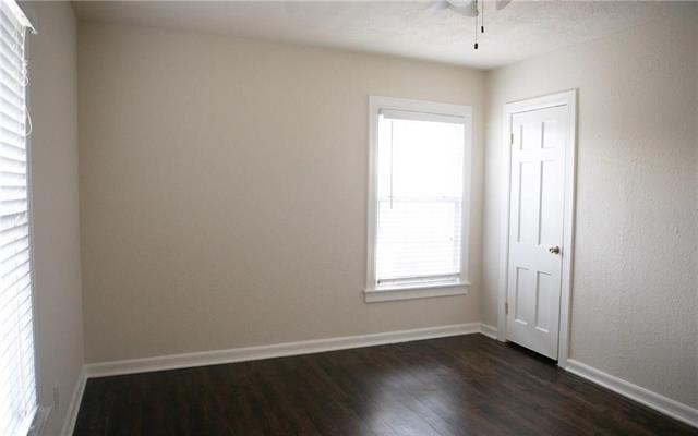 Building Photo - 1325 Smilax Ave