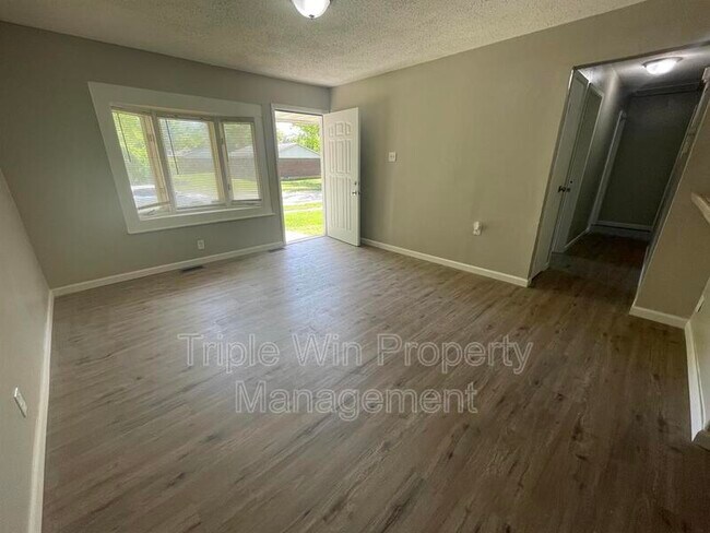 Building Photo - 2415 Stoney End Ct