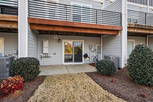 Building Photo - Spacious 4BR Holly Springs | Modern Layout | Prime Location Near Downtown & 540