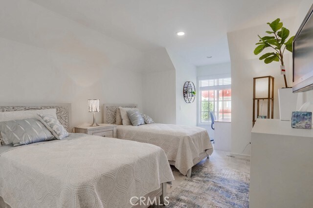 Building Photo - 6172 Eaglecrest Dr