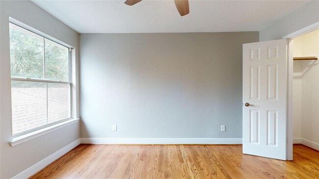 Building Photo - 6911 Lawler Ridge