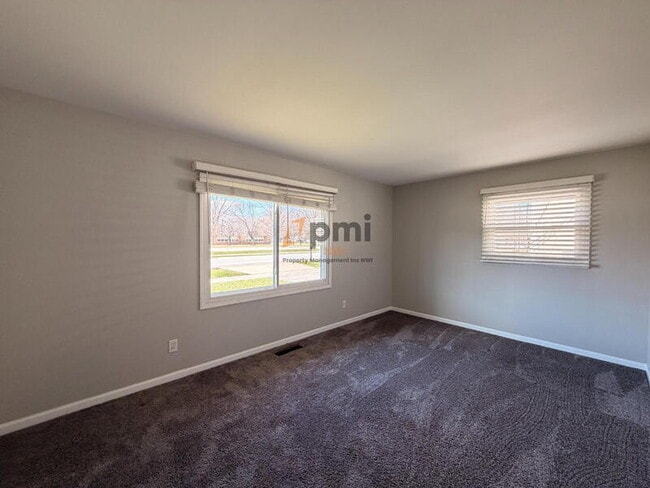 Building Photo - 2353 McCool Rd