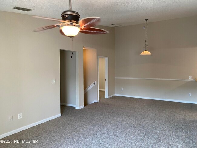 Building Photo - 8204 White Falls Blvd