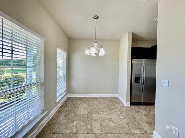 Building Photo - 324 Majestic Beauty Ave